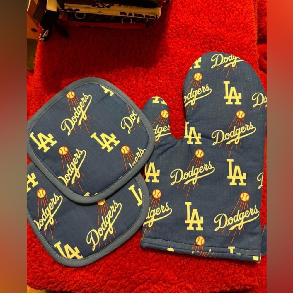Hand made hot pad set